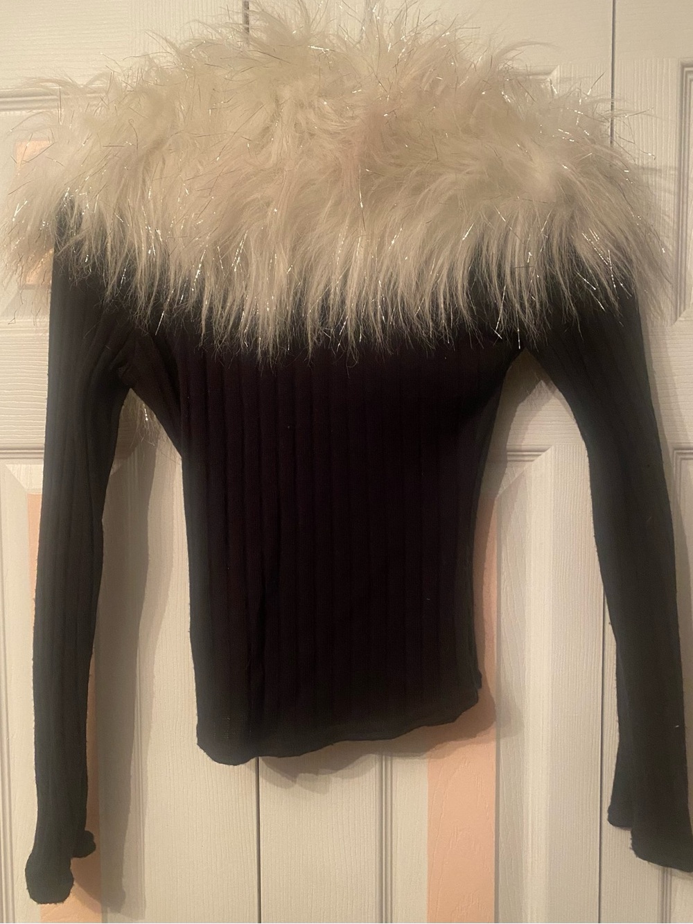 Vintage Y2K Lip Service Black Ribbed Zip Cardigan with with lurex Faux Fur Trim - Picture 6 of 7